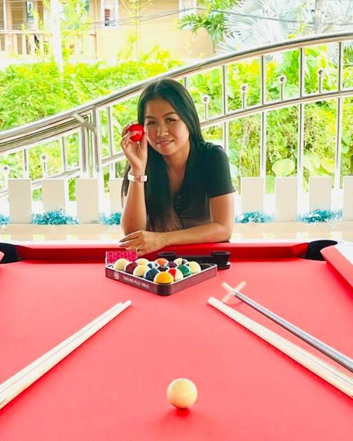 Elephant Sports Bar And Accommodation プーケット エクステリア 写真